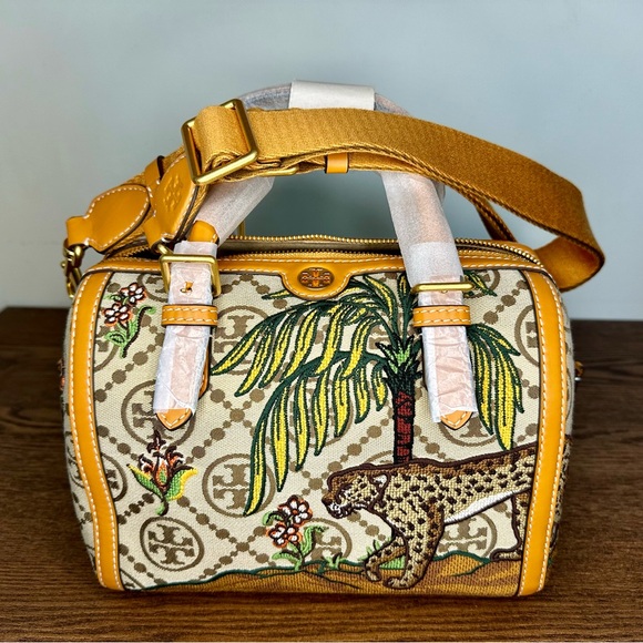 S⭕️LD‼️New Tory Burch T Monogram Jacquard Embroidered Duffle in Hazel - Picture 3 of 9